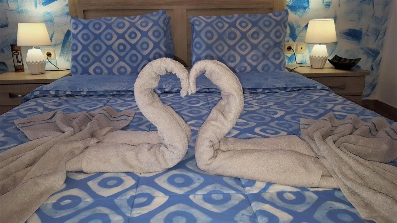 ثيرا Santorini Pleasure Studios المظهر الخارجي الصورة